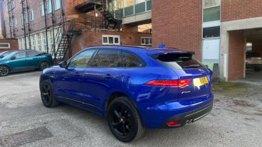 SPOTICAR Jaguar F-pace 2.0 D180 R-sport Auto Awd Euro 6 (s/s) 5dr Used Car - Suv Diesel Blue - Stockport - 1200586416_5
