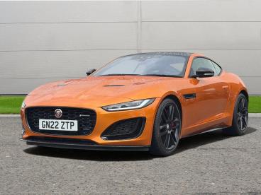 SPOTICAR Jaguar F-type 5.0 V8 R-dynamic Auto Euro 6 (s/s) 2dr Used Car - Coupe Petrol Grey - Selby - 1200624119_3