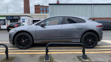 SPOTICAR Jaguar I-pace 400 90kwh Hse Black Auto 4wd 5dr Used Car - Suv Electric Grey - Preston - 1200590898_5