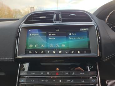 SPOTICAR Jaguar Xe 2.0i Gpf R-sport Auto Awd Euro 6 (s/s) 4dr Used Car - Saloon Petrol Grey - Workington - 1200571542_4