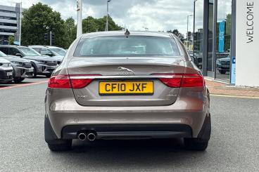 SPOTICAR Jaguar Xf 2.0d Portfolio Auto Euro 6 (s/s) 4dr Used Car - Saloon Diesel Bronze - Exeter - 1200608404_4