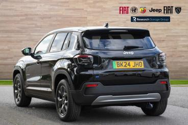 SPOTICAR Jeep Avenger 54kwh Altitude Auto 5dr Used Car - Suv Electric Black - Nuneaton - 1200490175_3