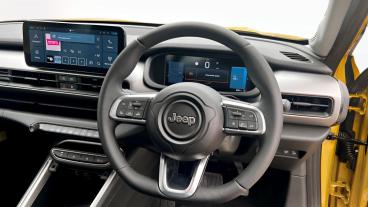 SPOTICAR Jeep Avenger 54kwh Altitude Auto 5dr Used Car - Suv Electric  - Canterbury - 1200527926_5