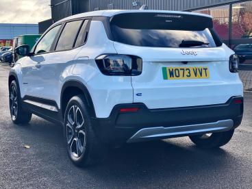 SPOTICAR Jeep Avenger 54kwh Summit Auto 5dr Used Car - Suv Electric White - Cheltenham - 1200536017_4