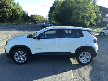 SPOTICAR Jeep Avenger 1.2 Altitude Euro 6 (s/s) 5dr Used Car - Suv Petrol White - Swansea - 1200544554_4