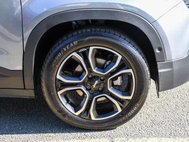 SPOTICAR Jeep Avenger 54kwh Summit Auto 5dr Used Car - Suv Electric Grey - Nuneaton - 1200546458_4