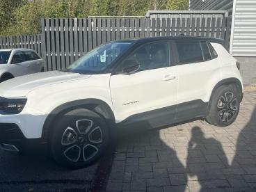 SPOTICAR Jeep Avenger 54kwh Summit Auto 5dr Used Car - Suv Electric White - Swindon - 1200547548_4