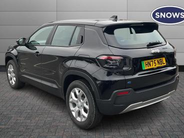 SPOTICAR Jeep Avenger 54kwh Altitude Auto 5dr Used Car - Suv Electric Black - Southampton - 1200548627_2