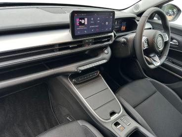 SPOTICAR Jeep Avenger 1.2 E-hybrid Summit E-dct Euro 6 (s/s) 5dr Used Car - Suv Hybrid Grey - Horsham - 1200552625_2