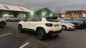 SPOTICAR Jeep Avenger 54kwh Summit Auto 5dr Used Car - Suv Electric White - Stockport - 1200556275_5