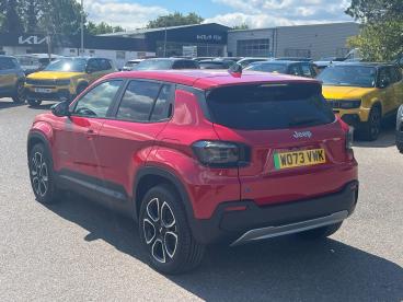 SPOTICAR Jeep Avenger 54kwh Summit Auto 5dr Used Car - Suv Electric Red - Kidlington - 1200559116_5
