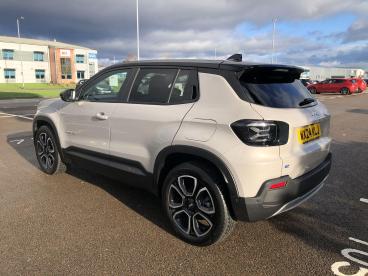 SPOTICAR Jeep Avenger 54kwh Summit Auto 5dr Used Car - Suv Electric Multicolour - Bridgend - 1200567463_5