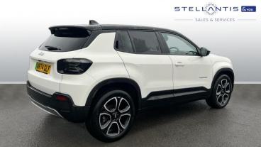 SPOTICAR Jeep Avenger 54kwh Summit Auto 5dr Used Car - Suv Electric White - Stockport - 1200568687_4