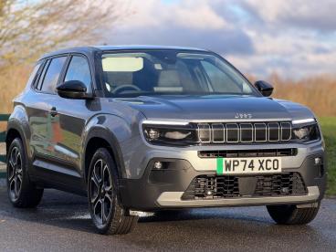 SPOTICAR Jeep Avenger 54kwh E-summit Auto 5dr Used Car - Suv Electric Grey - Balsall Common - 1200569604_1