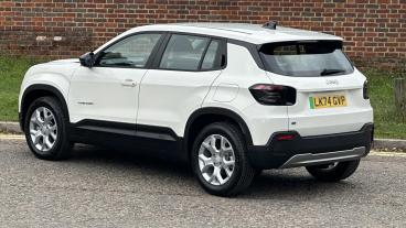 SPOTICAR Jeep Avenger 54kwh Altitude Auto 5dr Used Car - Suv Electric White - Hemel Hempstead - 600573594_5