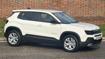 SPOTICAR Jeep Avenger 54kwh Altitude Auto 5dr Used Car - Suv Electric White - Hemel Hempstead - 600573596_2