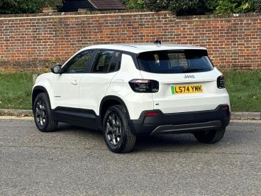 SPOTICAR Jeep Avenger 54kwh Longitude Auto 5dr Used Car - Suv Electric  - Hemel Hempstead - 600573597_5
