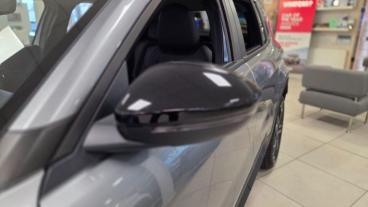 SPOTICAR Jeep Avenger 54kwh E-summit Auto 5dr Used Car - Suv Electric Grey - Falkirk - 1200575363_5