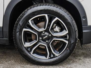 SPOTICAR Jeep Avenger 54kwh E-summit Auto 5dr Used Car - Suv Electric Beige - Hinckley - 1200585385_5