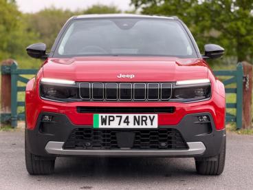 SPOTICAR Jeep Avenger 54kwh E-summit Auto 5dr Used Car - Suv Electric Red - Balsall Common - 1200601206_5