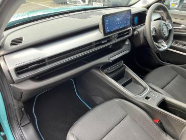 SPOTICAR Jeep Avenger 54kwh E-summit Auto 5dr Used Car - Suv Electric Silver - Blackpool - 1200613957_2