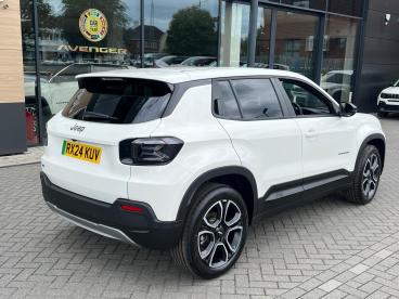SPOTICAR Jeep Avenger 54kwh Altitude Auto 5dr Used Car - Suv Electric White - Slough - 600618109_4