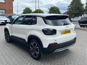 SPOTICAR Jeep Avenger 54kwh Altitude Auto 5dr Used Car - Suv Electric White - Slough - 600618109_5