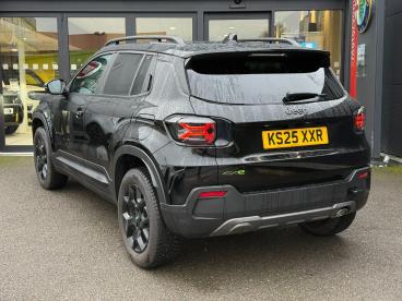 SPOTICAR Jeep Avenger 1.2 E-hybrid Upland Dct 4xe E-awd Euro 6 (s/s) 5dr Used Car - Suv Hybrid Black - Northampton - 1200622072_4