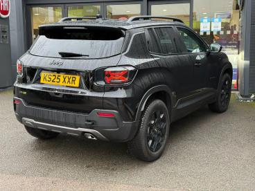 SPOTICAR Jeep Avenger 1.2 E-hybrid Upland Dct 4xe E-awd Euro 6 (s/s) 5dr Used Car - Suv Hybrid Black - Northampton - 1200622072_5
