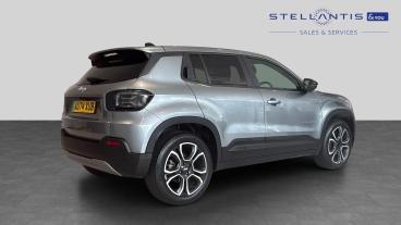 SPOTICAR Jeep Avenger 54kwh Summit Auto 5dr Used Car - Suv Electric Silver - West London - 1200623268_3