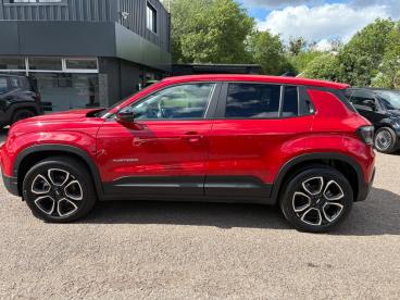 SPOTICAR Jeep Avenger 54kwh E-summit Auto 5dr Used Car - Suv Electric Red - Leicester - 1200623381_4