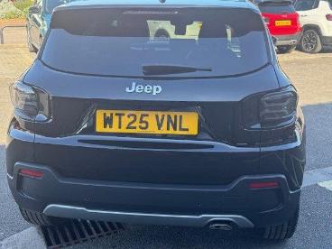 SPOTICAR Jeep Avenger 1.2 E-hybrid Summit E-dct Euro 6 (s/s) 5dr Used Car - Suv Hybrid Black - Cheltenham - 1200624132_4