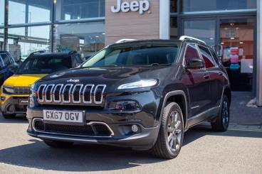 SPOTICAR Jeep Cherokee 2.2 Multijetii Limited Auto 4wd Euro 6 (s/s) 5dr Used Car - Suv Diesel Black - Nuneaton - 1200612343_3