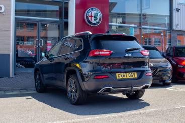 SPOTICAR Jeep Cherokee 2.2 Multijetii Limited Auto 4wd Euro 6 (s/s) 5dr Used Car - Suv Diesel Black - Nuneaton - 1200612343_5
