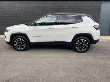 SPOTICAR Jeep Compass 1.3 Gse T4 11.4kwh Limited Auto 4xe Euro 6 (s/s) 5 Used Car - Suv Plug-in Hybrid White - Cheltenham - 1200540143_4