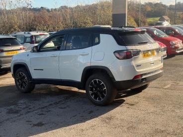 SPOTICAR Jeep Compass 1.3 Gse T4 11.4kwh Trailhawk Auto 4xe Euro 6 (s/s) Used Car - Suv Plug-in Hybrid White - Chippenham - 1200551418_3