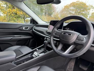 SPOTICAR Jeep Compass 1.3 Gse T4 11.4kwh Limited Auto 4xe Euro 6 (s/s) 5 Used Car - Suv Plug-in Hybrid White - Balsall Common - 1200554226_3