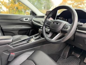 SPOTICAR Jeep Compass 1.3 Gse T4 11.4kwh Limited Auto 4xe Euro 6 (s/s) 5 Used Car - Suv Plug-in Hybrid White - Balsall Common - 1200556312_3