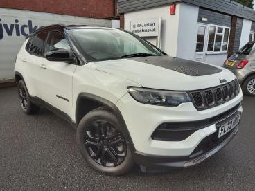 SPOTICAR Jeep Compass 1.3 Gse T4 11.4kwh Upland Auto 4xe Euro 6 (s/s) 5d Used Car - Suv Plug-in Hybrid White - Telford - 1200578594_1