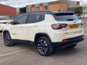 SPOTICAR Jeep Compass 1.3 Gse T4 11.4kwh Limited Auto 4xe Euro 6 (s/s) 5 Used Car - Suv Plug-in Hybrid White - Cheltenham - 1200583398_4