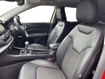 SPOTICAR Jeep Compass 1.3 Gse T4 Limited Fwd Euro 6 (s/s) 5dr Used Car - Suv Petrol Red - Colchester - 1200590519_2