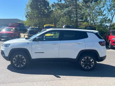 SPOTICAR Jeep Compass 1.3 Gse T4 11.4kwh Trailhawk Auto 4xe Euro 6 (s/s) Used Car - Suv Plug-in Hybrid White - Kidlington - 1200591813_4