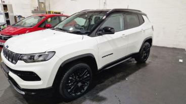 SPOTICAR Jeep Compass 1.3 Gse T4 11.4kwh S Auto 4xe Euro 6 (s/s) 5dr Used Car - Suv Plug-in Hybrid White - Falkirk - 1200609833_3