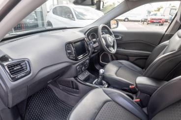 SPOTICAR Jeep Compass 1.4t Multiairii Night Eagle Euro 6 (s/s) 5dr Used Car - Suv Petrol White - Nuneaton - 1200629978_4
