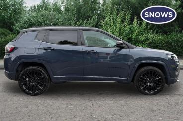 SPOTICAR Jeep Compass 1.3 Gse T4 11.4kwh S Auto 4xe Euro 6 (s/s) 5dr Used Car - Suv Plug-in Hybrid Blue - Southampton - 1200638918_4