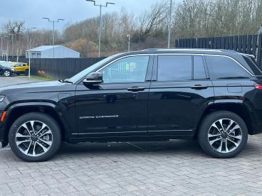 SPOTICAR Jeep Grand Cherokee 2.0 17.3kwh Overland Auto 4xe Euro 6 (s/s) 5dr Used Car - Suv Plug-in Hybrid Black - Swindon - 1200538379_4