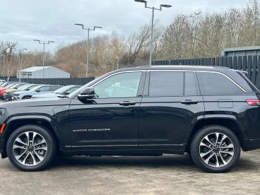 SPOTICAR Jeep Grand Cherokee 2.0 17.3kwh Overland Auto 4xe Euro 6 (s/s) 5dr Used Car - Suv Plug-in Hybrid Black - Swindon - 1200538382_5