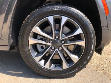 SPOTICAR Jeep Grand Cherokee 2.0 17.3kwh Overland Auto 4xe Euro 6 (s/s) 5dr Used Car - Suv Plug-in Hybrid Grey - Horsham - 1200545374_5