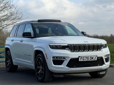 SPOTICAR Jeep Grand Cherokee 2.0 17.3kwh Summit Reserve Auto 4xe Euro 6 (s/s) 5 Used Car - Suv Plug-in Hybrid White - Balsall Common - 1200579400_1