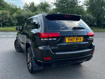 SPOTICAR Jeep Grand Cherokee 3.0 V6 Crd 75th Anniversary Auto 4wd Euro 6 (s/s) Used Car - Suv Diesel Green - Kidlington - 1200600921_3